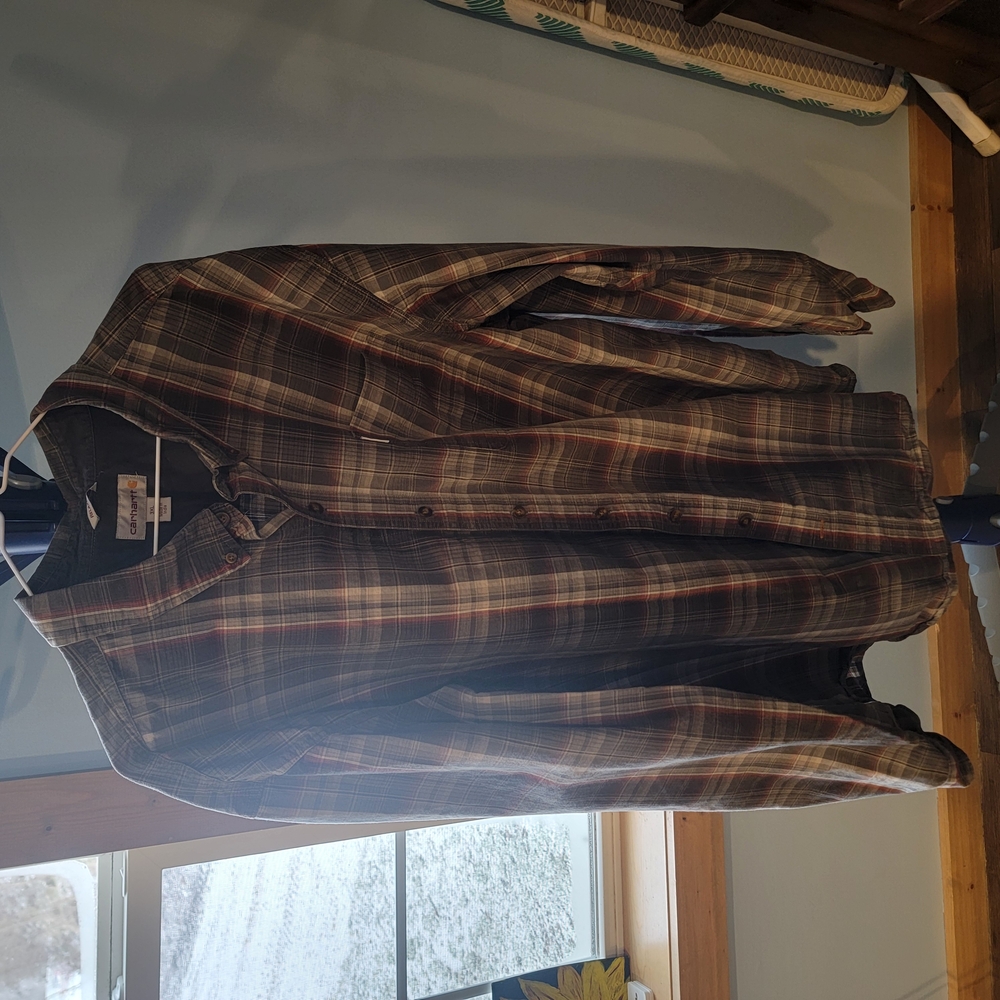 Men's Plaid Button-Up Shirt